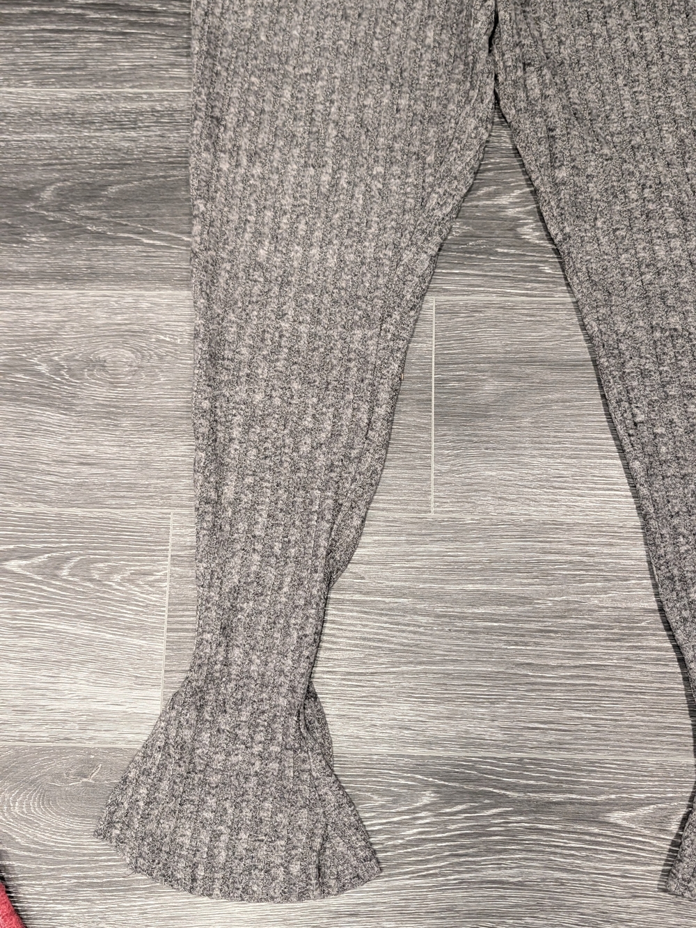 Gray Ribbed Knit Pants - Picture 5 of 7